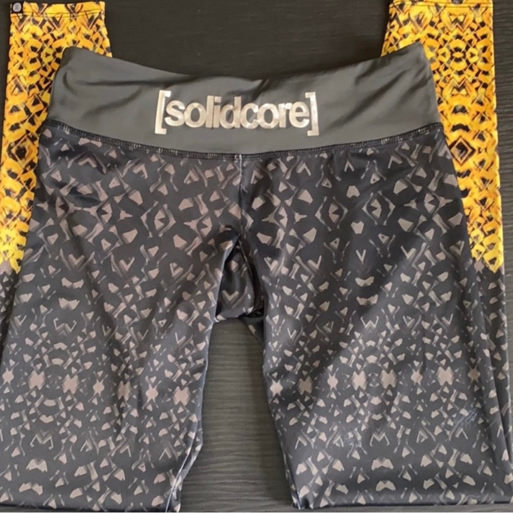 [solidcore] leggings, size m/l, euc